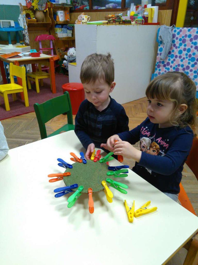 Veseli i  šareni  karnevalski dani u “Pužićima”