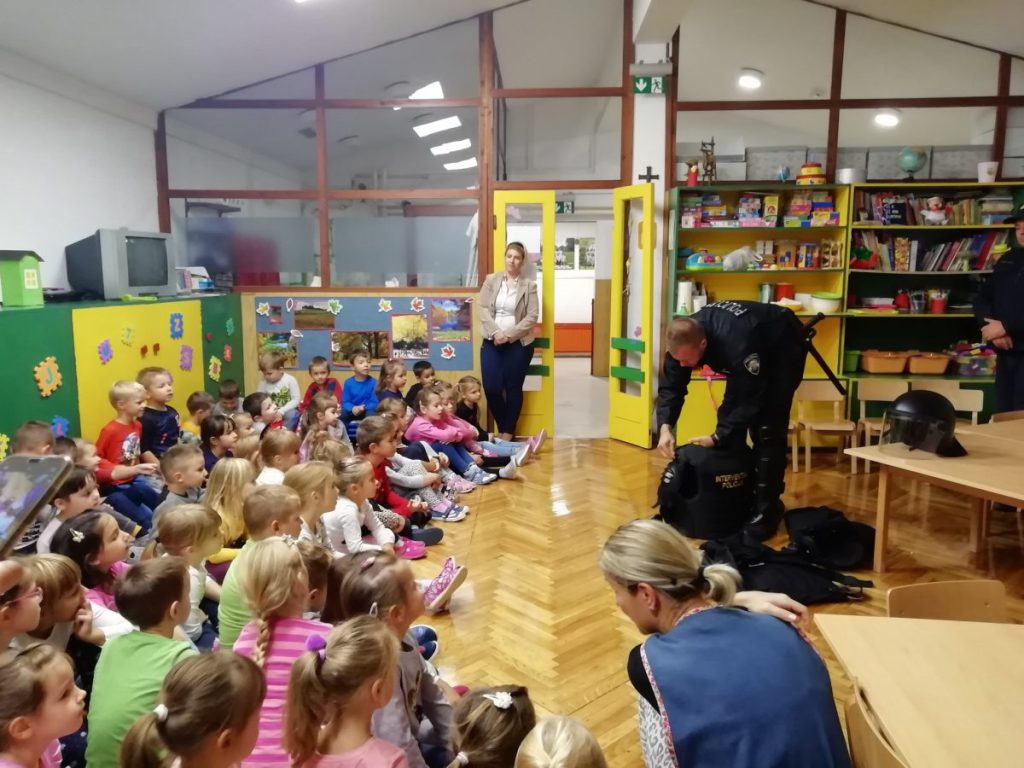 Skupine: ”ŠAPICE”, ”ZVONČIĆI” i ”KAPLJICE” …