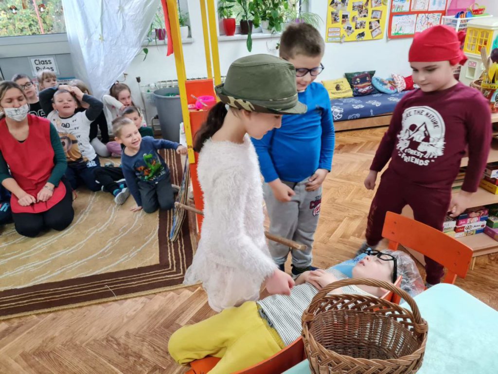 Mjesec knjige u Kapljicama