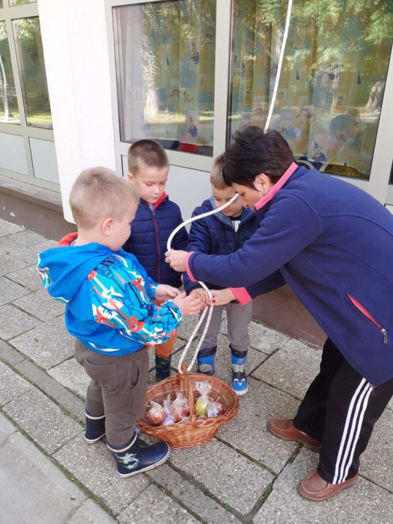 Dan jabuka – druženje Pužića i Kapljica