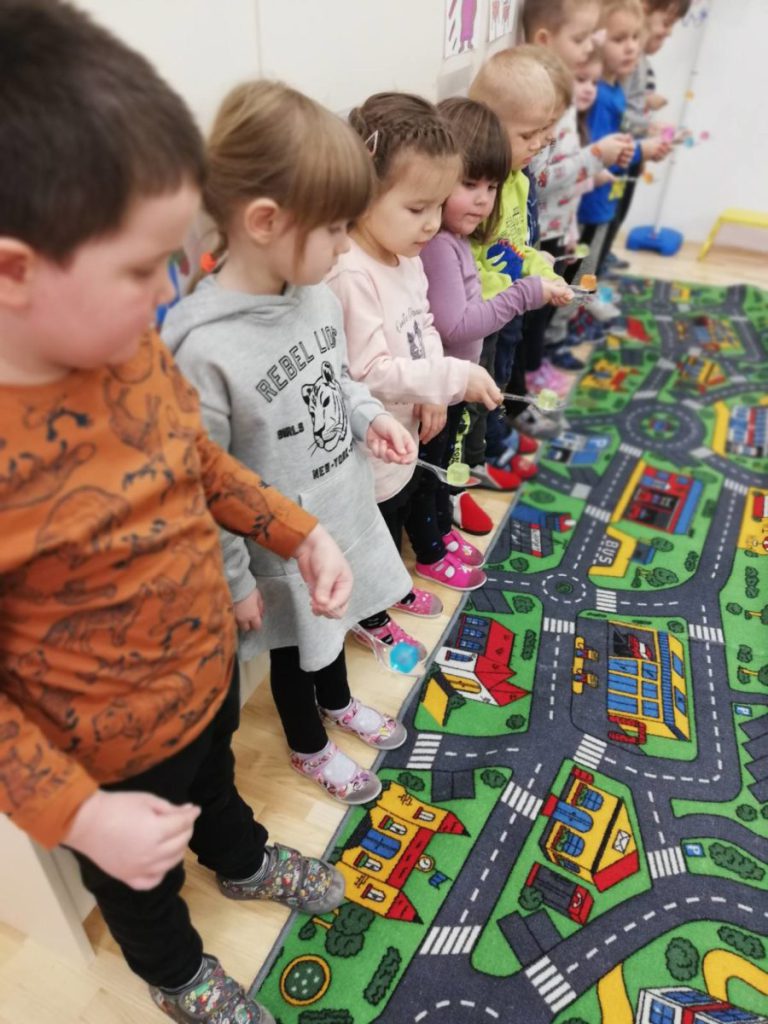 Kako su “Pčelice” upoznale Zlatokosu i tri medvjeda