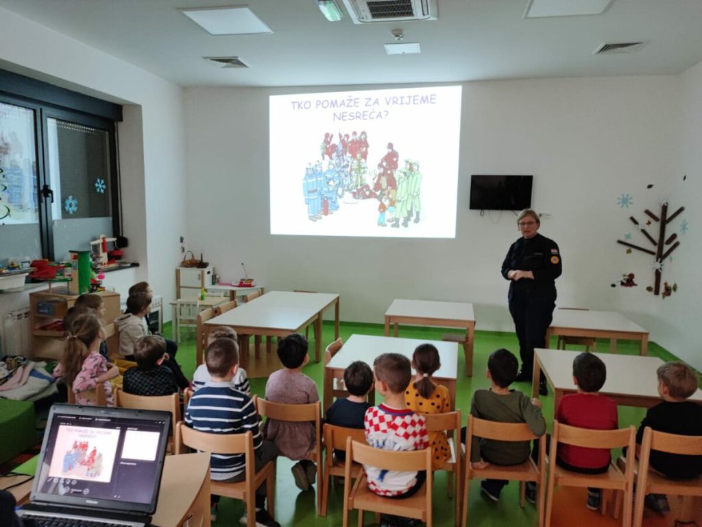 Edukacija iz područja civilne zaštite u Ladimirevcima