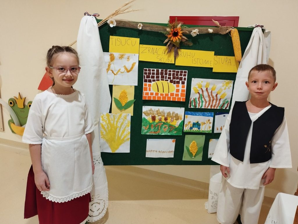 Miris zajedništva i tradicije: Dani kruha i zahvalnosti za plodove zemlje u DV Maza Valpovo